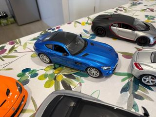 Coches a escala 1:18