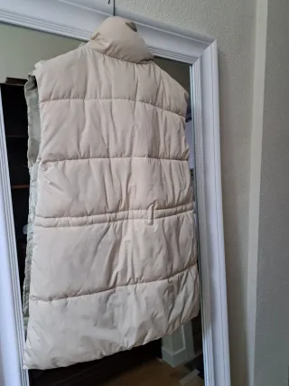 Chaleco acolchado beige