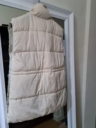 Chaleco acolchado beige