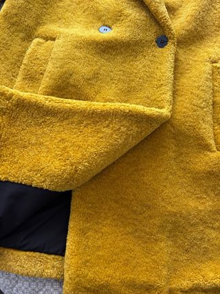 Abrigo Zara Amarillo