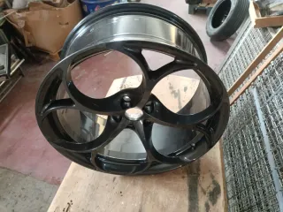 156117311 Llanta Stelvio Negra