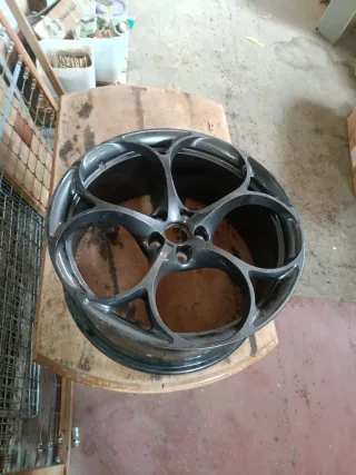 156117311 Llanta Stelvio Negra