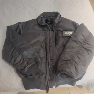 Chaqueta Alpha Industries Gris