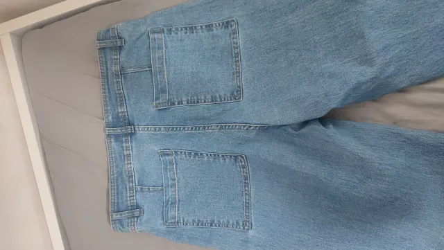 Vaqueros H&M azules claros