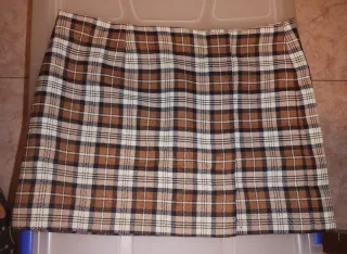 Minifalda de cuadros marrón