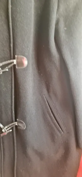 Trenca mujer negra con capucha