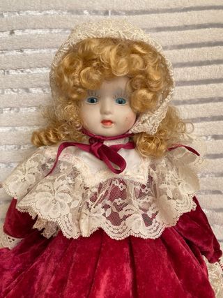 Muñeca de Porcelana Vintage