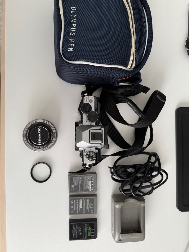 Olympus E-M10 + M.Zuiko 14-42mm