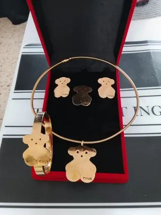 "Recoger en el Actur" 1 Conjunto Tous acero  nuevo