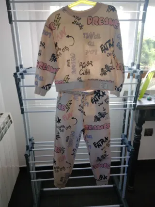 Conjunto chándal divertido graffiti talla7-8