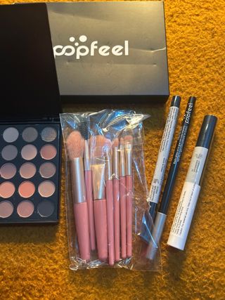 Set de Maquillaje Popfeel Paleta Brochas