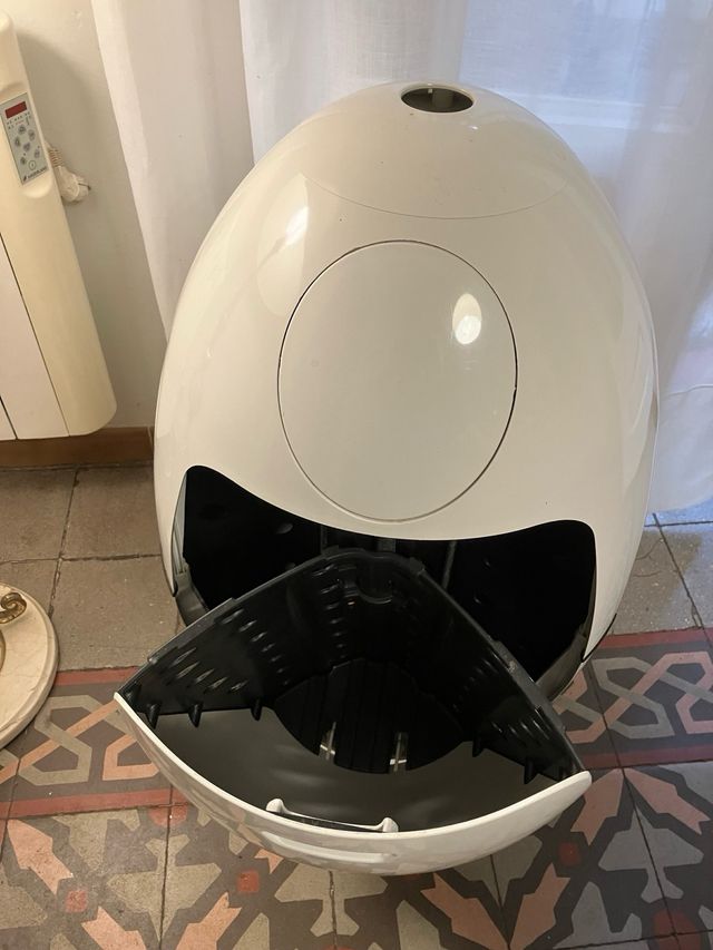 Papelera de reciclaje moderna