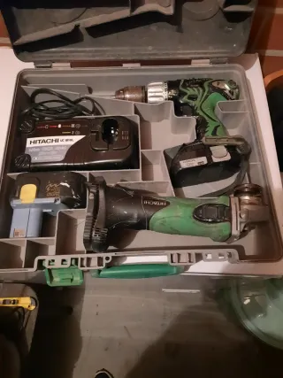 Kit Herramientas Hitachi Taladro y Amoladora