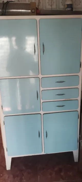 Mueble de cocina vintage azul y blanco