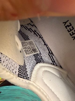 Adidas Yeezy Boost 350 V2 Zebra