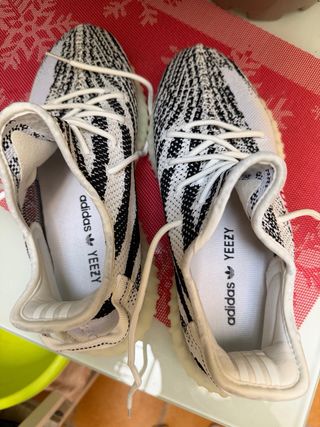 Adidas Yeezy Boost 350 V2 Zebra
