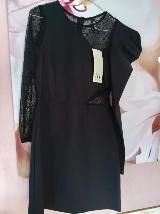 Vestido Negro Mujer ZARA TRF con Encaje