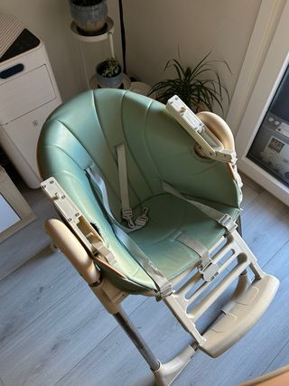 Trona impermeable comida y siesta