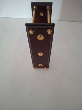 Expositor Sobremesa Madera y Metal Dorado