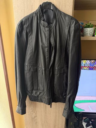 Chaqueta de piel Tal Negra