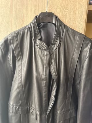Chaqueta de piel Tal Negra