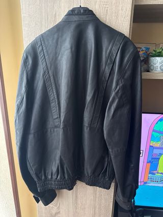 Chaqueta de piel Tal Negra