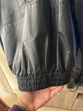 Chaqueta de piel Tal Negra