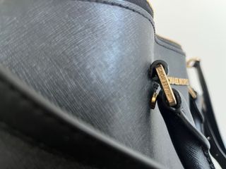 Bolso Michael Kors Sutton Mediano Negro