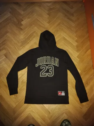 Sudadera Jordan Negra con Número 23