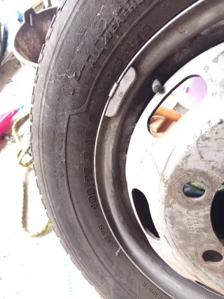 Neumático ALL WEATHER 107/105R