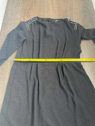 Vestido H&M negro con pedrería
