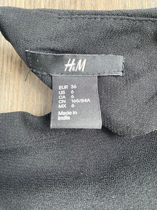 Vestido H&M negro con pedrería