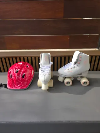 Patines niña Talla 33 + Casco incluido