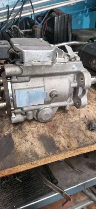 Bomba Inyectora BMW 320d