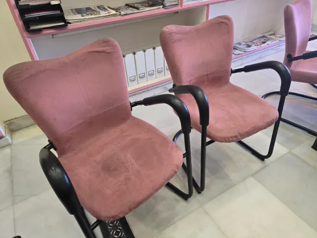 6 Sillas de Oficina para Clientes