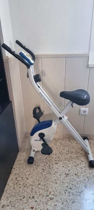 Bicicleta Estática EVO COMPACT