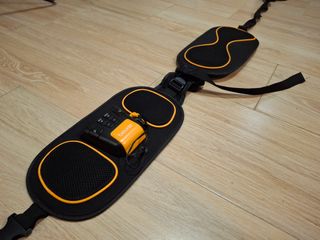 Electroestimulador Abdomen y Espalda Negro