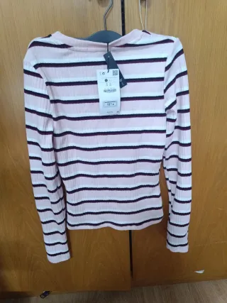 Camiseta Bershka rayas rosas talla S