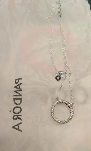 Collana Pandora Cerchio Pavé. 50 cm (19.70) misur