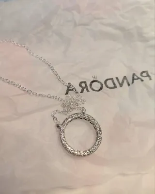Collana Pandora Cerchio Pavé. 50 cm (19.70) misur