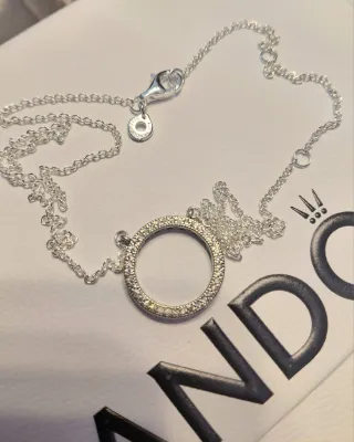 Collana Pandora Cerchio Pavé. 50 cm (19.70) misur