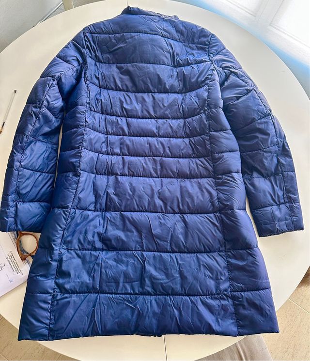 Anorak acolchado tipo plumas.