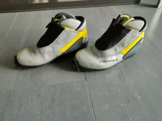 Botas de esquí de fondo Fischer Sprint SNS