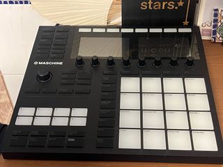 Maschine Controlador DJ Negro