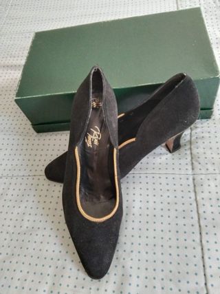 Zapatos de ante negros