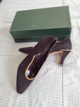 Zapatos de ante negros