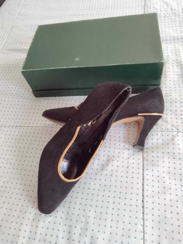 Zapatos de ante negros