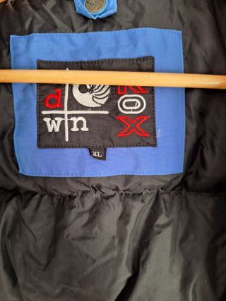Chaqueta de plumas ROX azul y negra