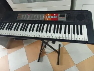 Teclado Yamaha F50