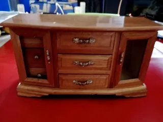 Joyero musical de madera